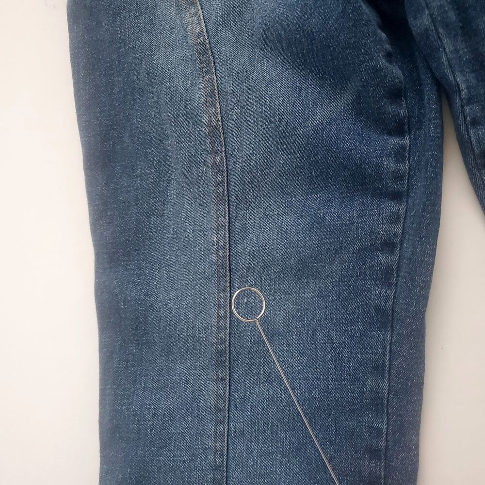 VTG GUESS Women's Jeans Size 34 Medium Wash Seamed Y2K Raw Hem Stretch Cropped - Picture 5 of 12